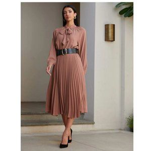 MOTF Tie Neck Accordian Pleat Long Sleeve Midi Dress 👗